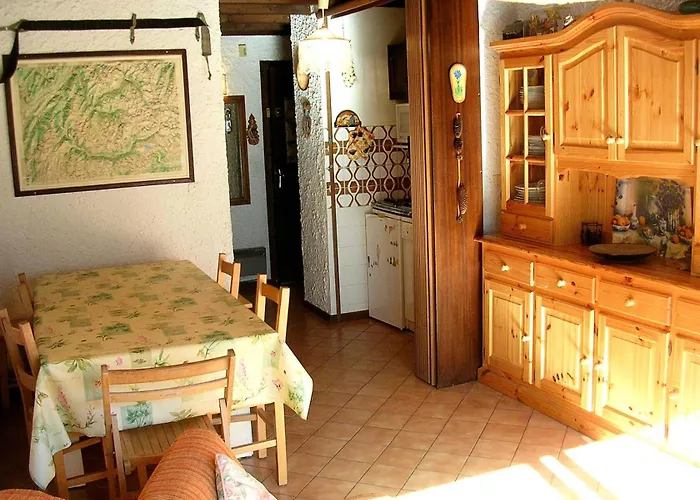 Les Primeveres - 3 Pieces Pour 6 Personnes Mae-3301 *